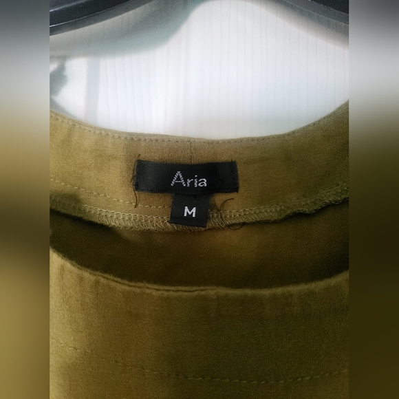 ARIA top size M - Picture 2 of 8